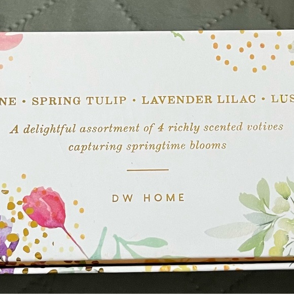 New DW Home (4) Springtime Blossoms Boxed Single Wick Scented Votives Gift Box - Picture 4 of 4